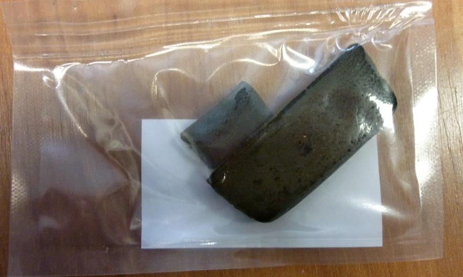 2017-11-6-955drogy hašiš.JPG